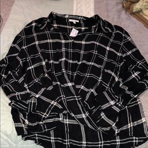 Maurices plaid flannel. New with tags. Size 3X.
